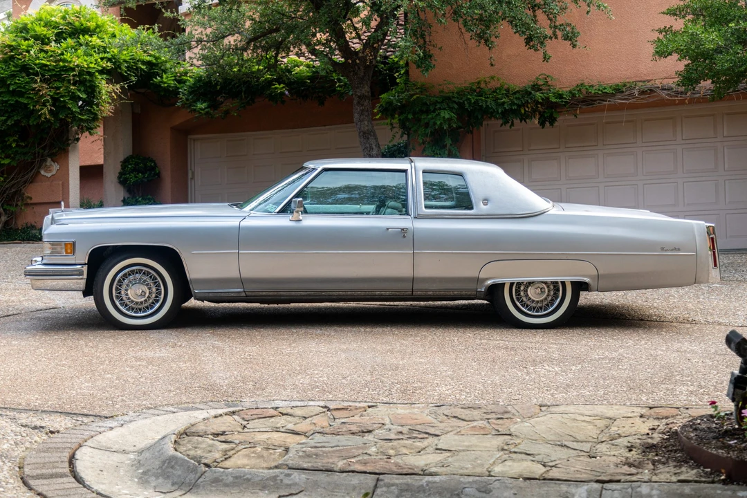 1976 Cadillac DeVille 4th Gen - Image 9 of 31