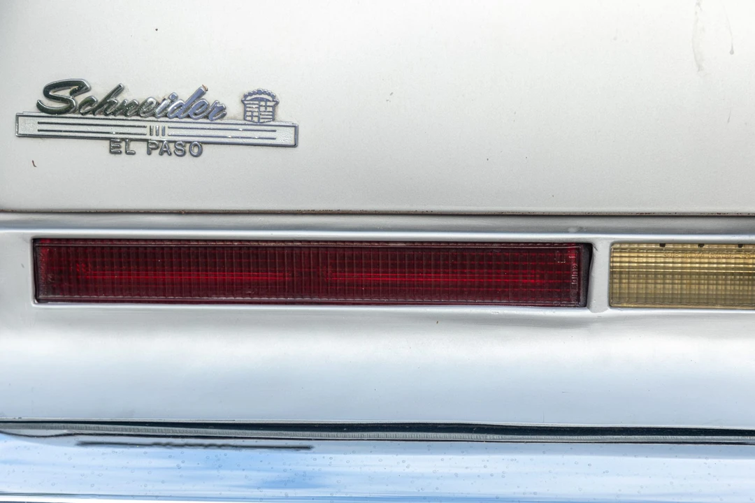 1976 Cadillac DeVille 4th Gen - Image 25 of 31