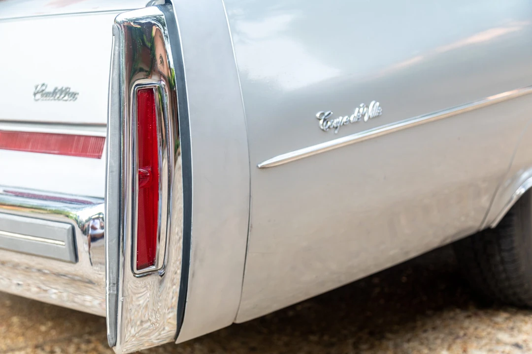 1976 Cadillac DeVille 4th Gen - Image 28 of 31