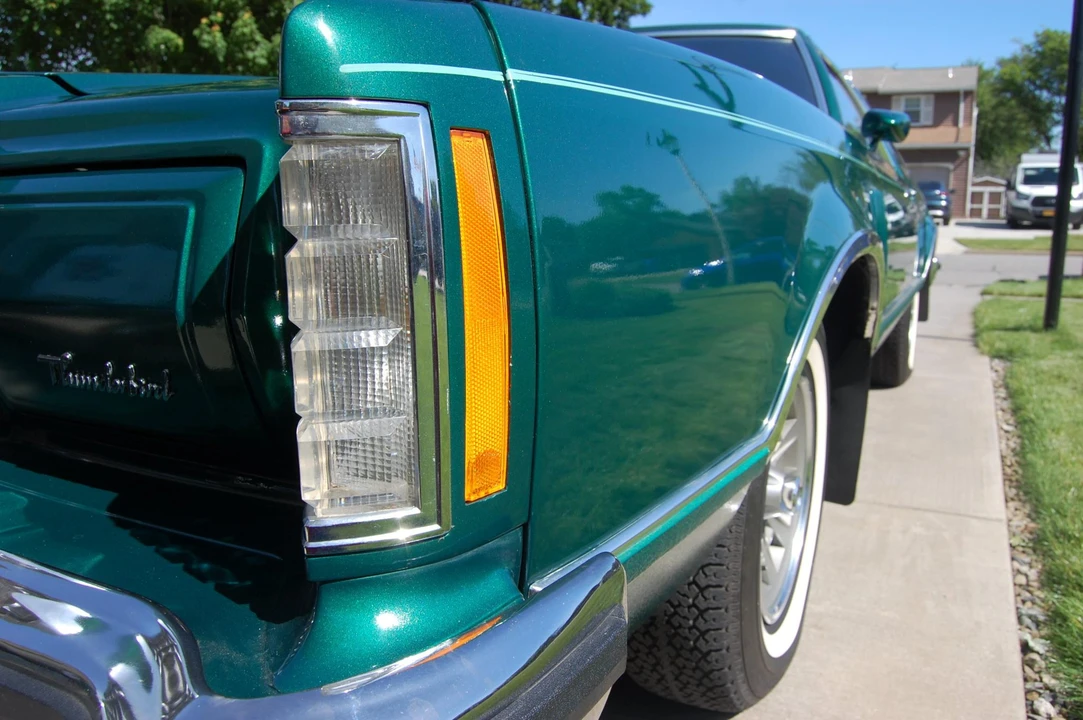 1977 Ford Thunderbird 7th Gen - Image 26 of 31