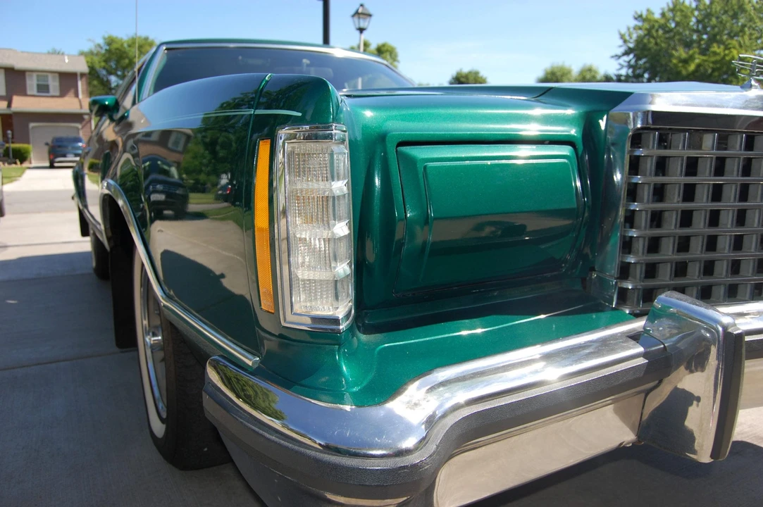1977 Ford Thunderbird 7th Gen - Image 25 of 31