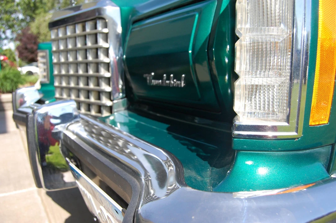 1977 Ford Thunderbird 7th Gen - Image 28 of 31