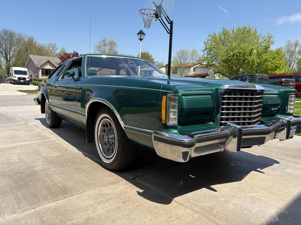 1977 Ford Thunderbird 7th Gen - Image 8 of 31