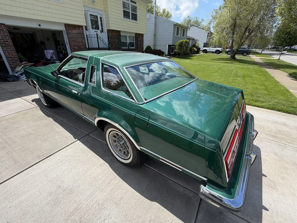 1977 Ford Thunderbird 7th Gen - Image 20 of 31