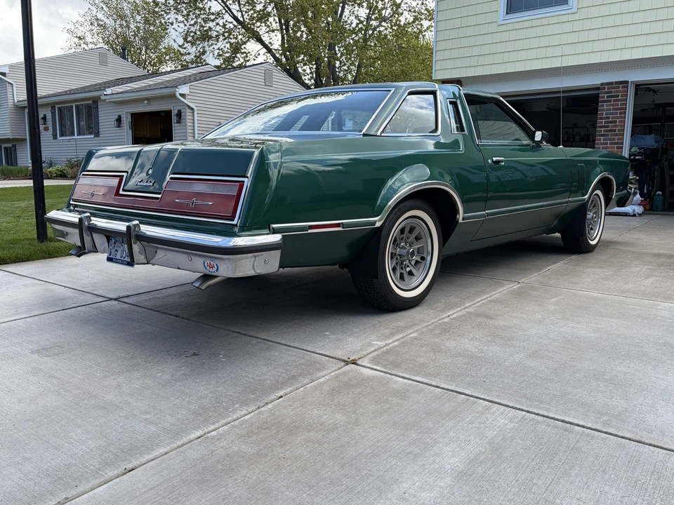 1977 Ford Thunderbird 7th Gen - Image 16 of 31