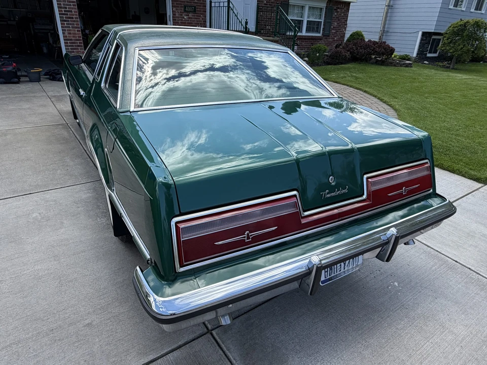1977 Ford Thunderbird 7th Gen - Image 19 of 31