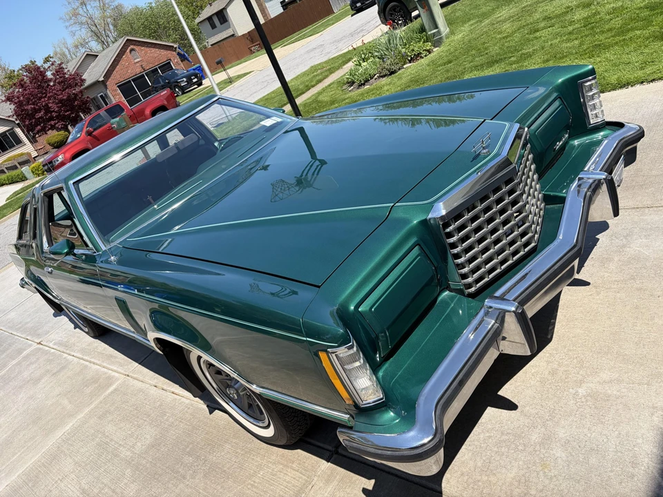 1977 Ford Thunderbird 7th Gen - Image 10 of 31