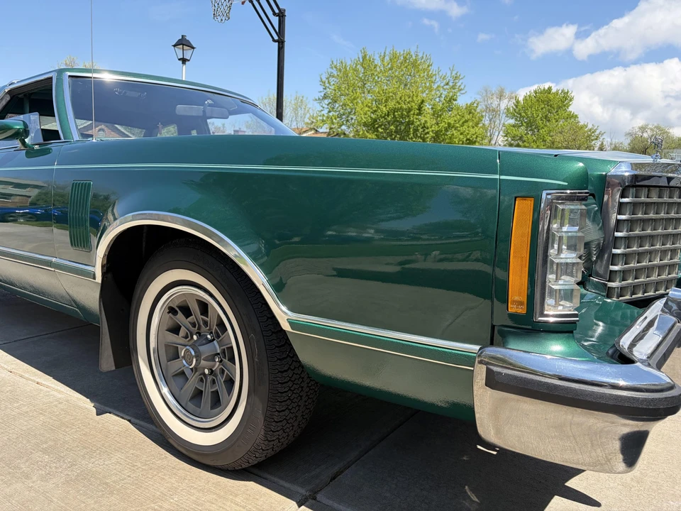 1977 Ford Thunderbird 7th Gen - Image 30 of 31