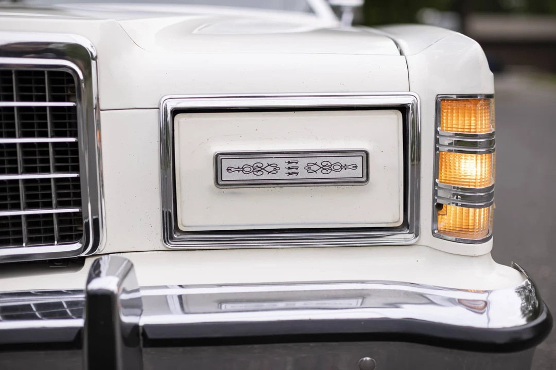 1978 Ford Country Squire - Image 8 of 31