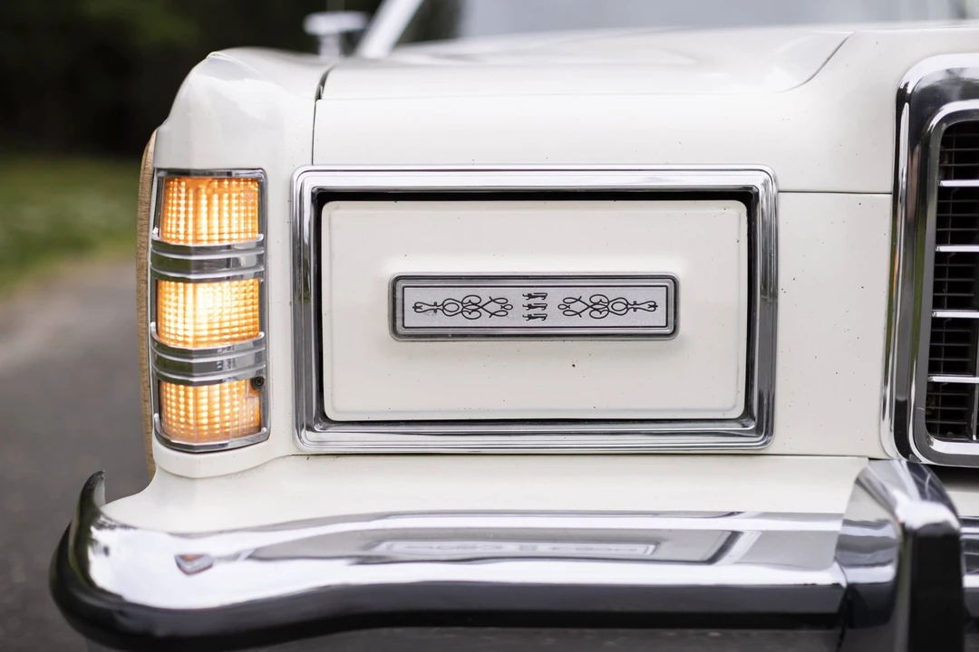 1978 Ford Country Squire - Image 7 of 31