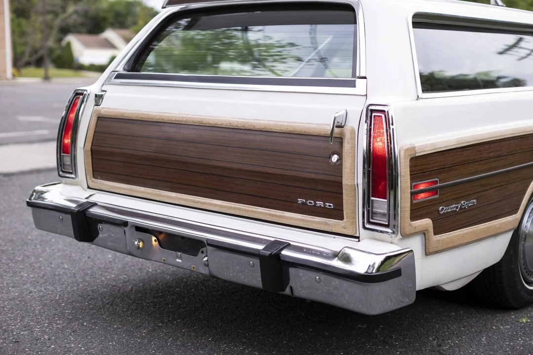 1978 Ford Country Squire - Image 10 of 31
