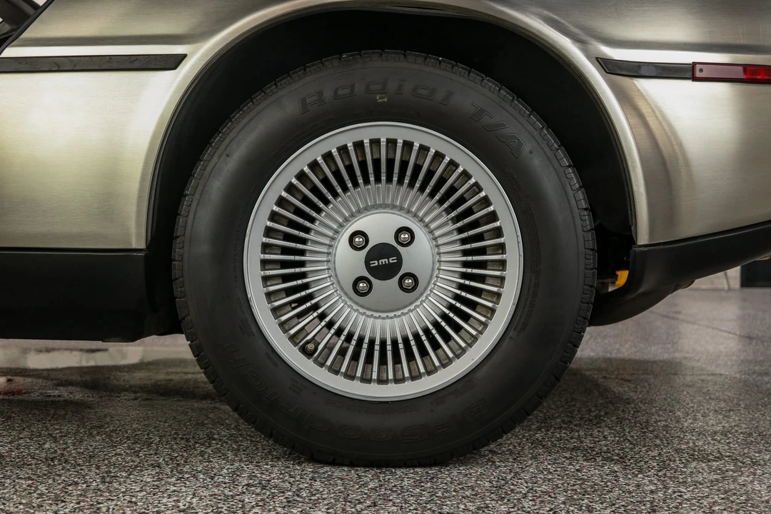 1981 DeLorean DMC-12 - Image 14 of 31