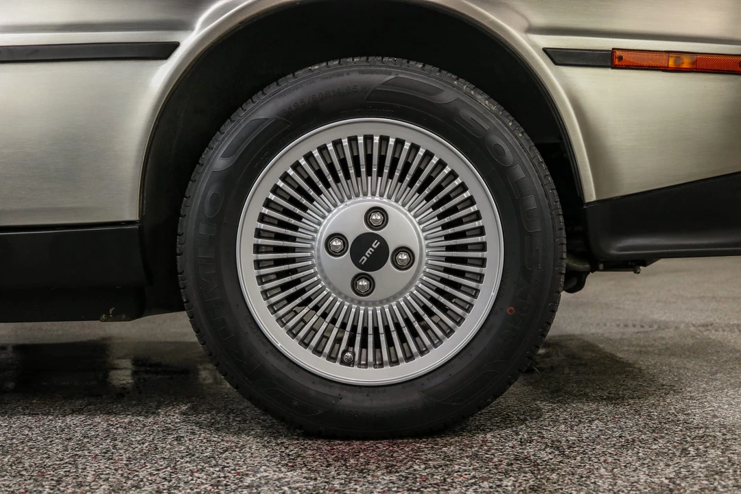 1981 DeLorean DMC-12 - Image 16 of 31