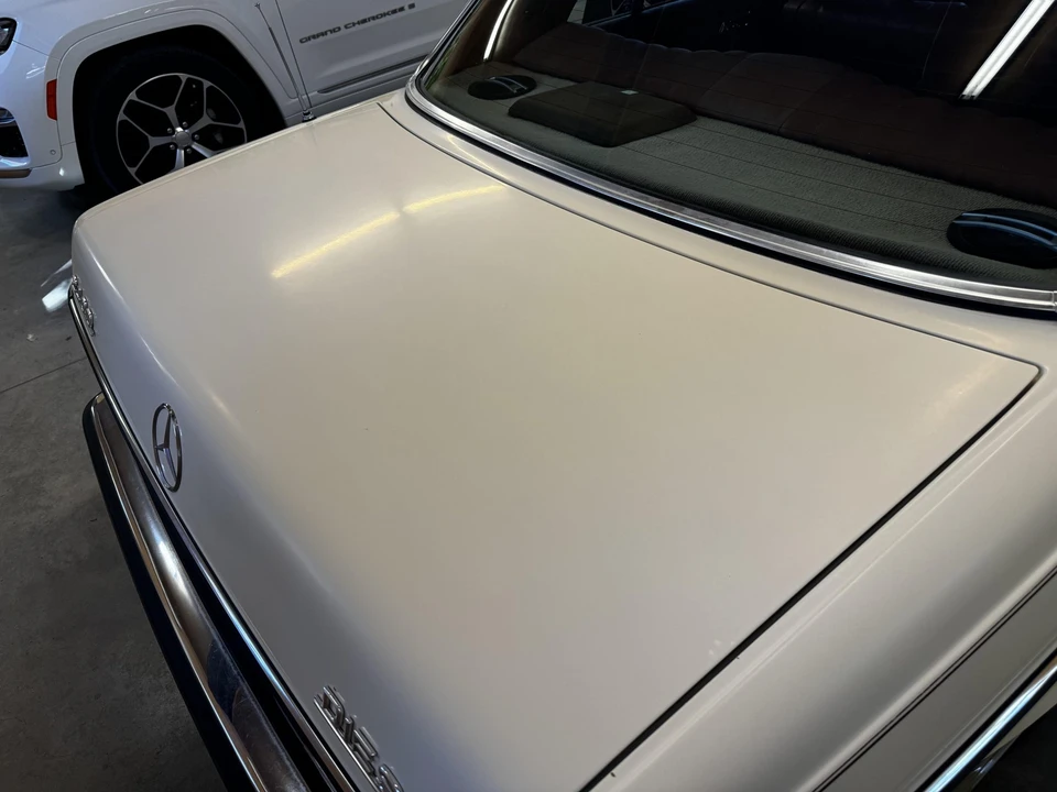 1981 Mercedes-Benz W123 Sedan - Image 24 of 31