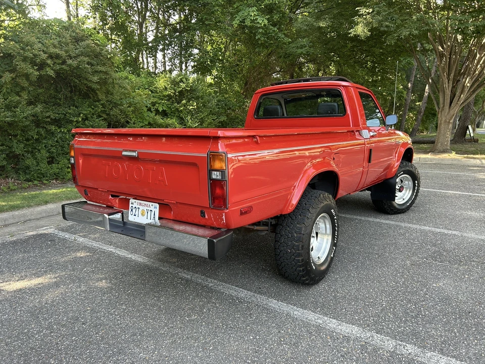 1982 Toyota Hilux 3rd Gen - Image 11 of 31