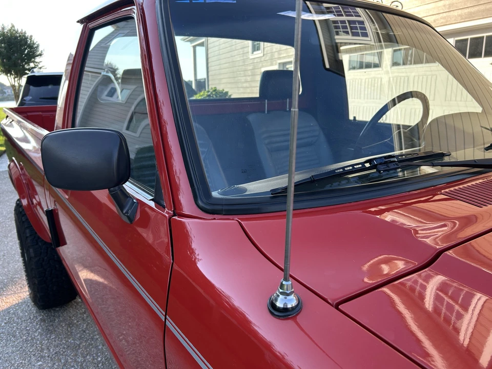 1982 Toyota Hilux 3rd Gen - Image 19 of 31