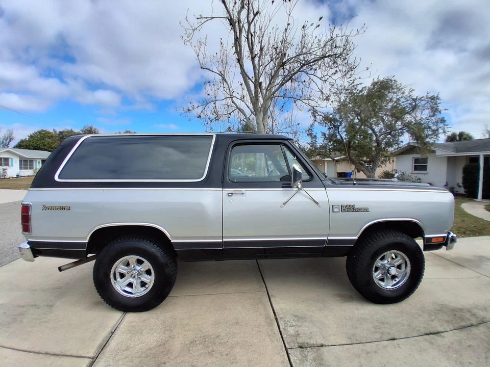 1983 Dodge Ramcharger - Image 9 of 31