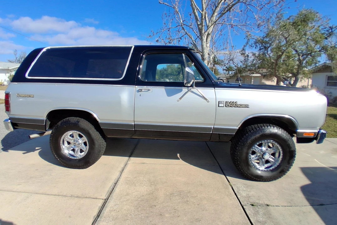 1983 Dodge Ramcharger - Image 10 of 31
