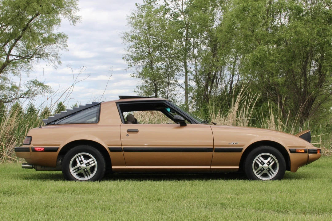 1983 Mazda RX-7 SA & FB - Image 9 of 31