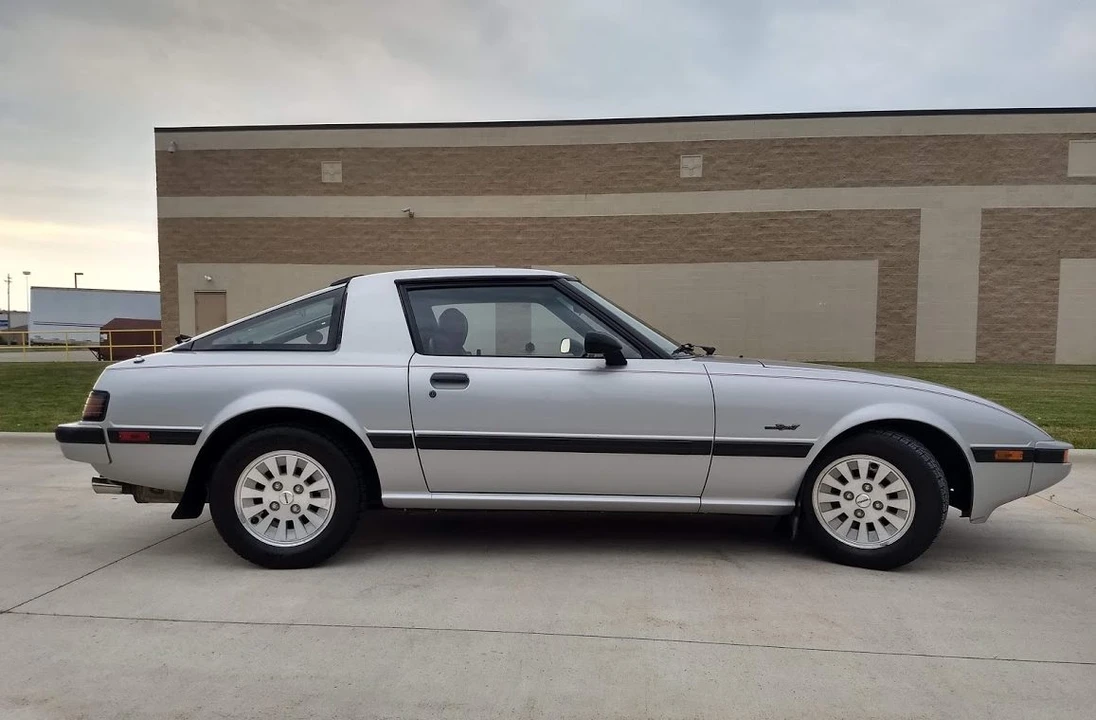 1984 Mazda RX-7 SA & FB - Image 9 of 31