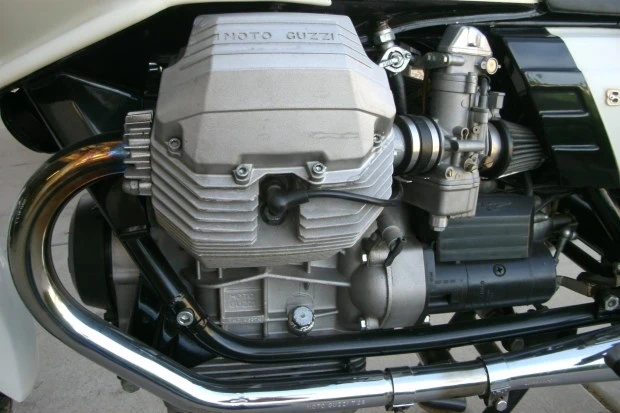 1984 Moto Guzzi Le Mans - Image 5 of 6