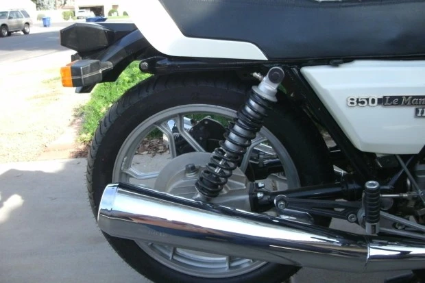 1984 Moto Guzzi Le Mans - Image 6 of 6