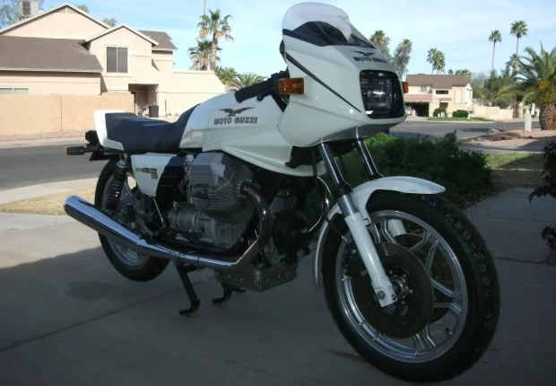 1984 Moto Guzzi Le Mans - Image 3 of 6