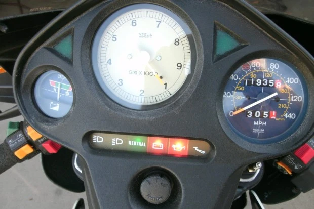 1984 Moto Guzzi Le Mans - Image 4 of 6