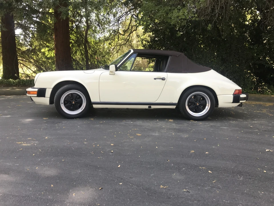 1984 Porsche 911 Carrera 3.2 - Image 12 of 31