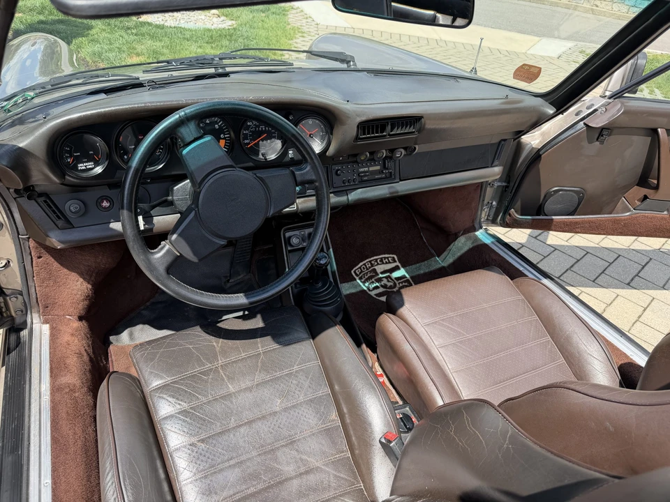 1984 Porsche 911 Carrera 3.2 - Image 26 of 31