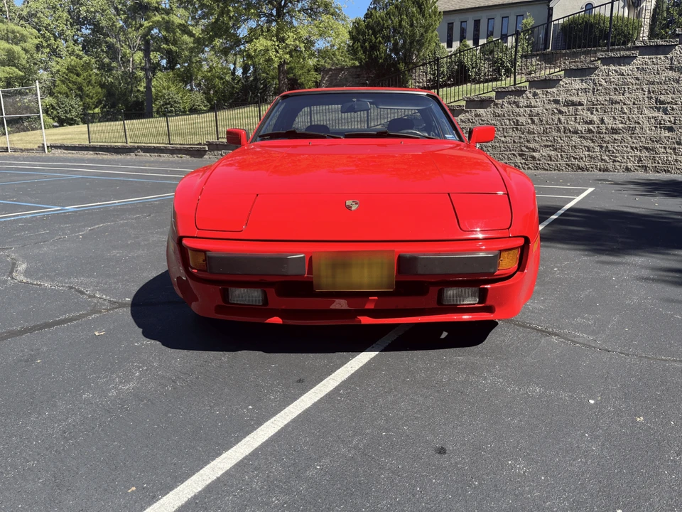 1984 Porsche 944 - Image 6 of 31