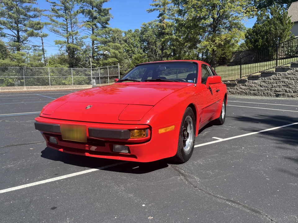 1984 Porsche 944 - Image 2 of 31