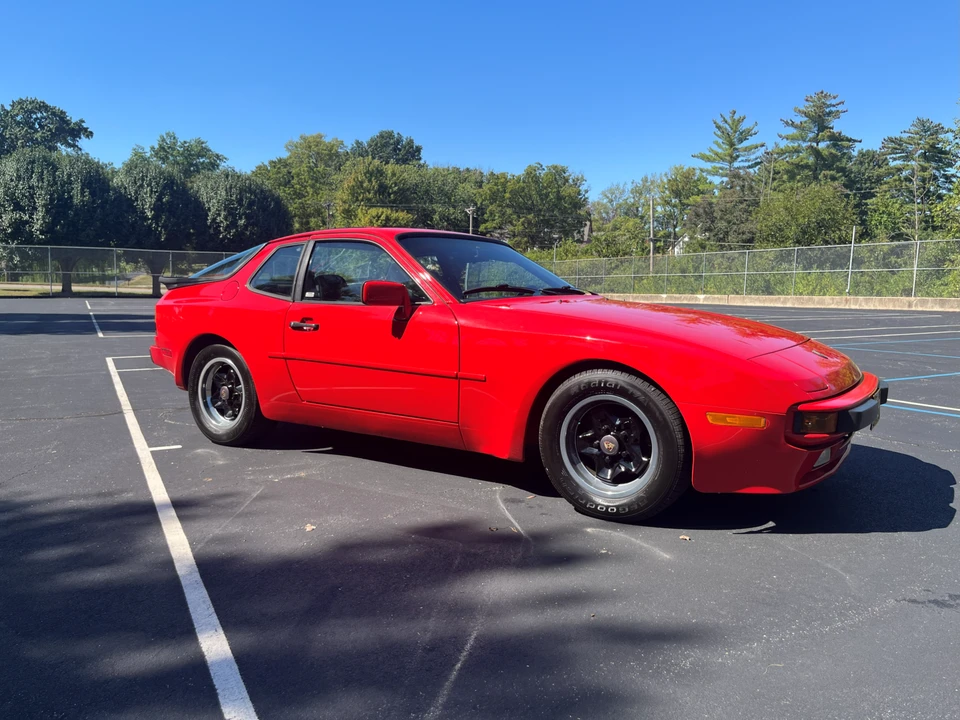 1984 Porsche 944 - Image 9 of 31