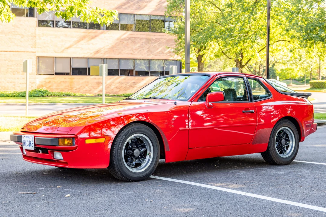 1984 Porsche 944 - Image 2 of 31