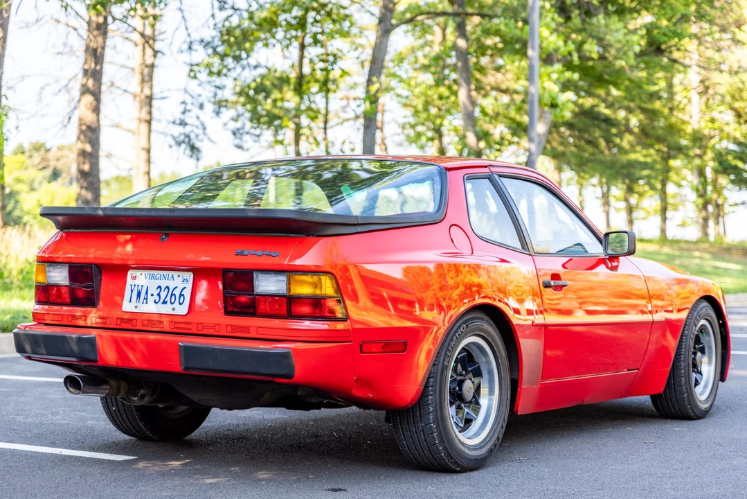 1984 Porsche 944 - Image 11 of 31