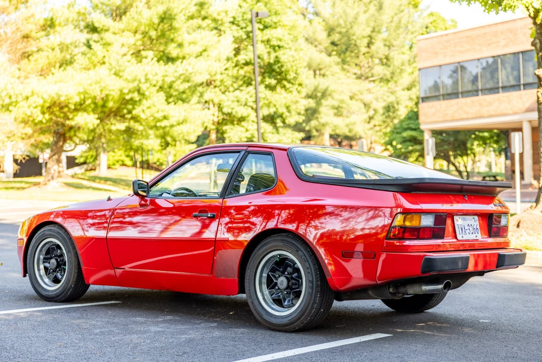 1984 Porsche 944 - Image 15 of 31