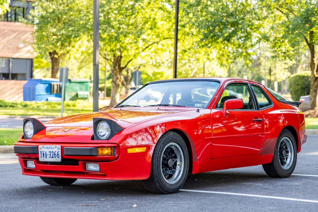 1984 Porsche 944 - Image 3 of 31