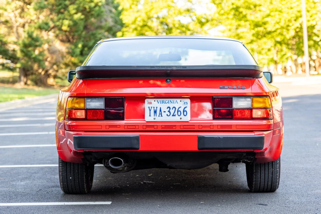 1984 Porsche 944 - Image 13 of 31