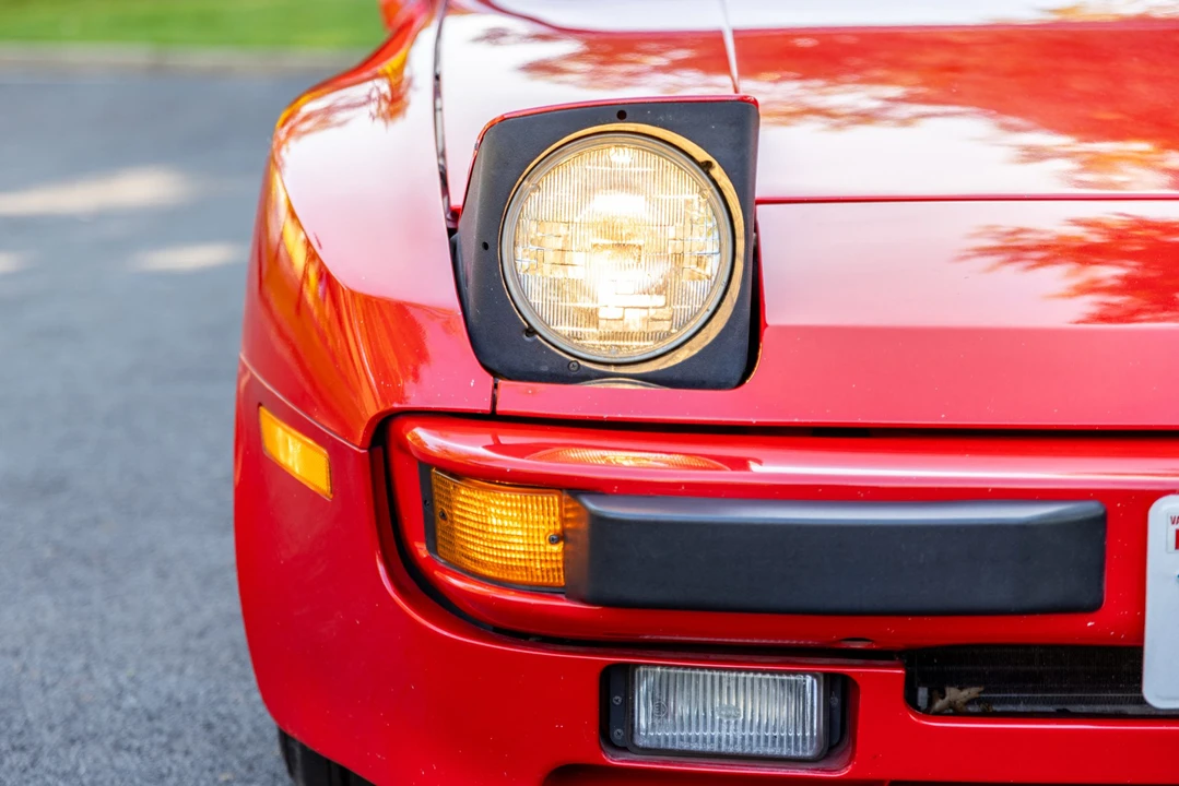 1984 Porsche 944 - Image 18 of 31
