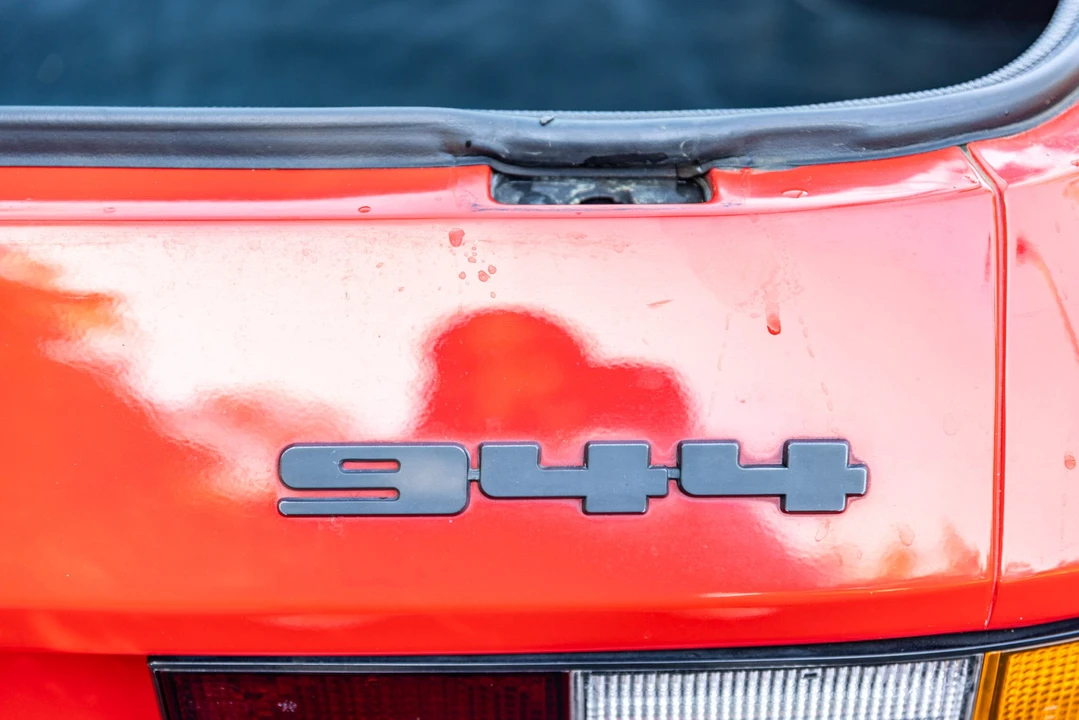 1984 Porsche 944 - Image 28 of 31