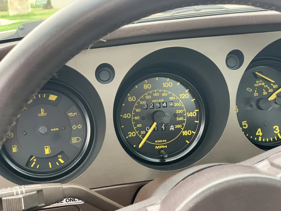 1984 Porsche 944 - Image 24 of 31