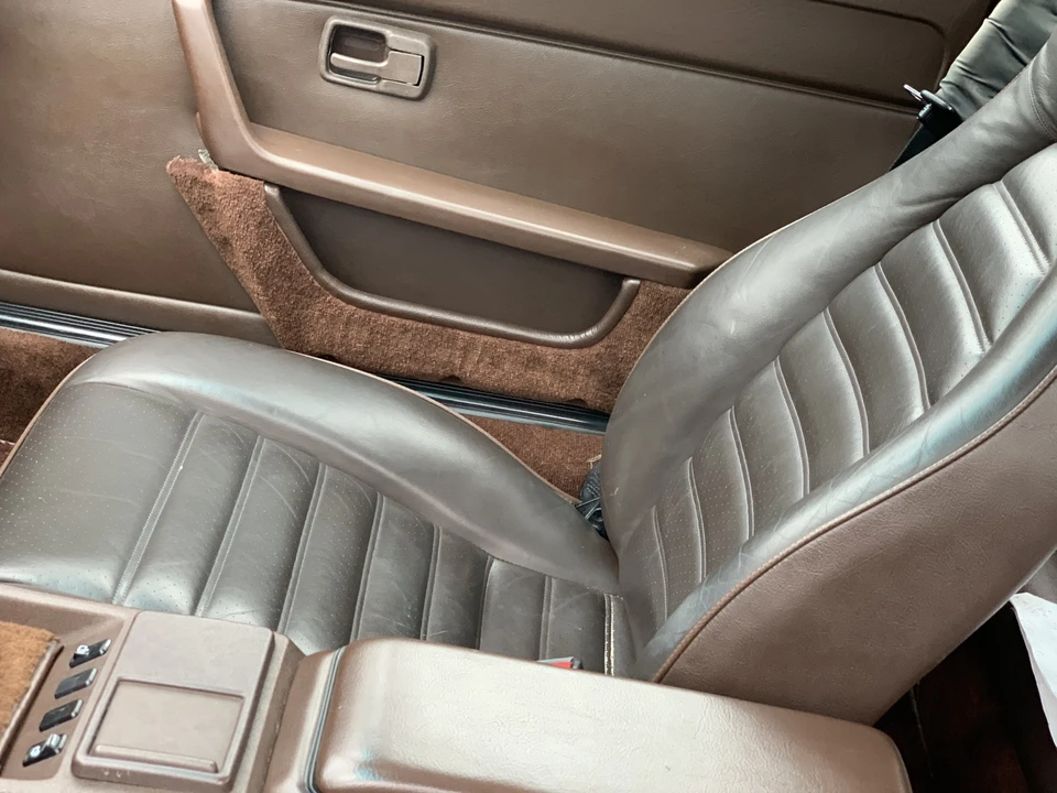1984 Porsche 944 - Image 29 of 31