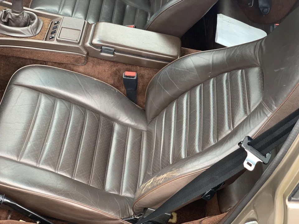 1984 Porsche 944 - Image 28 of 31