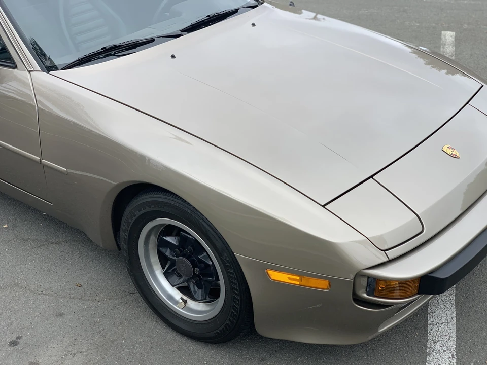 1984 Porsche 944 - Image 6 of 31