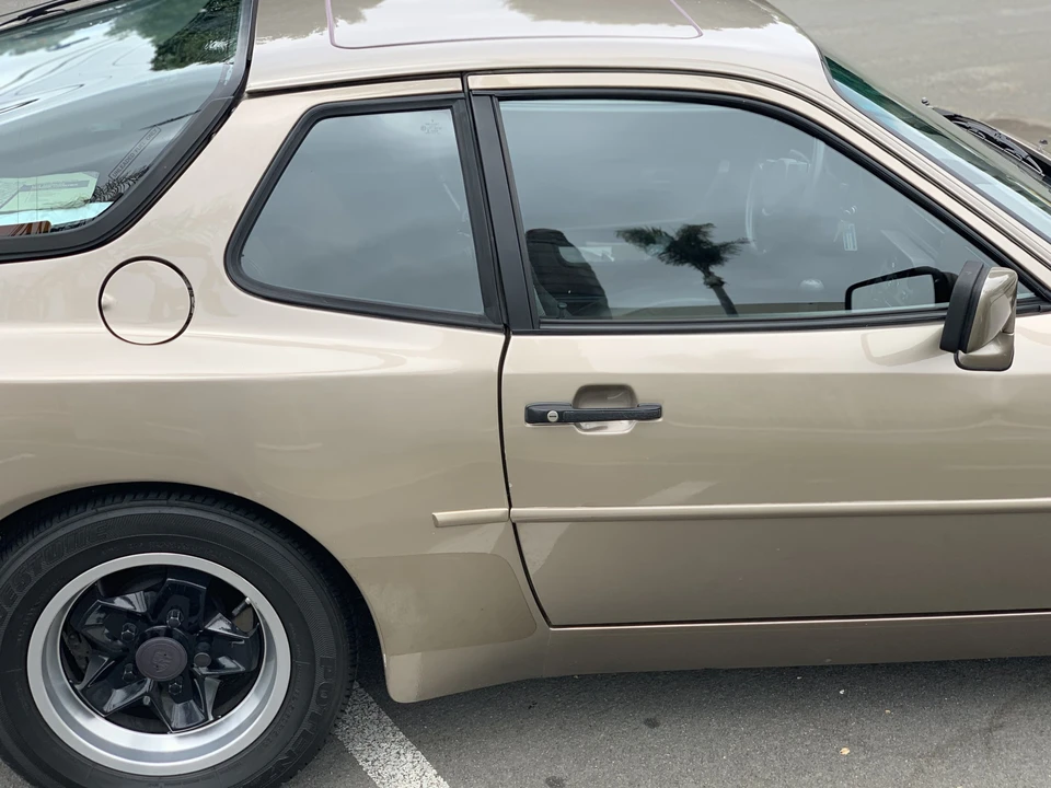 1984 Porsche 944 - Image 15 of 31