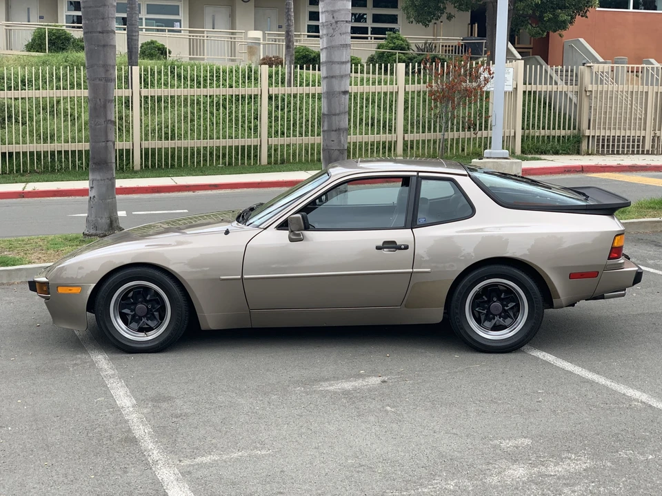1984 Porsche 944 - Image 2 of 31