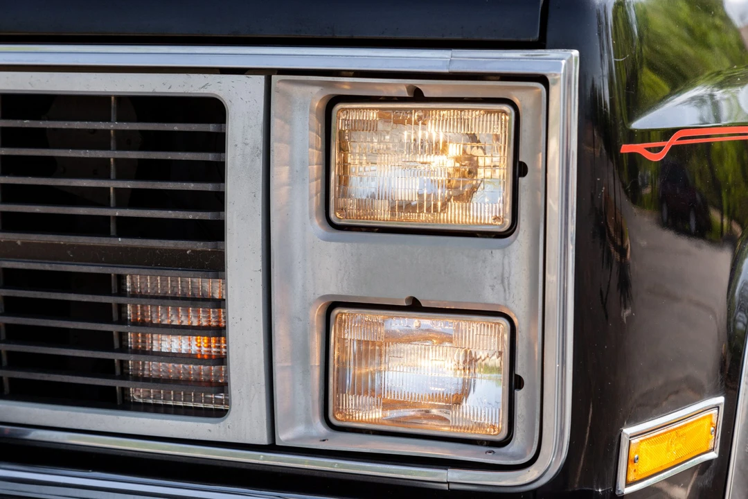 1985 GMC C/K 3rd Gen - Image 24 of 31