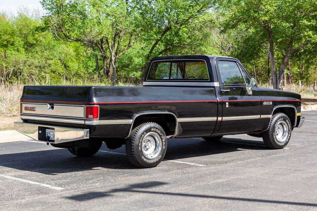 1985 GMC C/K 3rd Gen - Image 6 of 31
