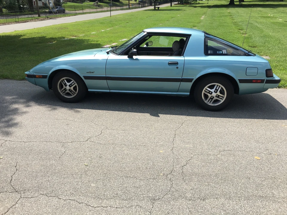 1985 Mazda RX-7 SA & FB - Image 2 of 31