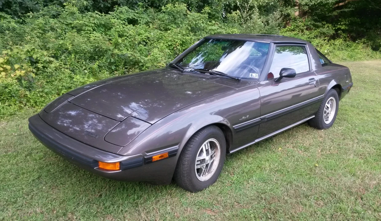 1985 Mazda RX-7 SA & FB - Image 2 of 31